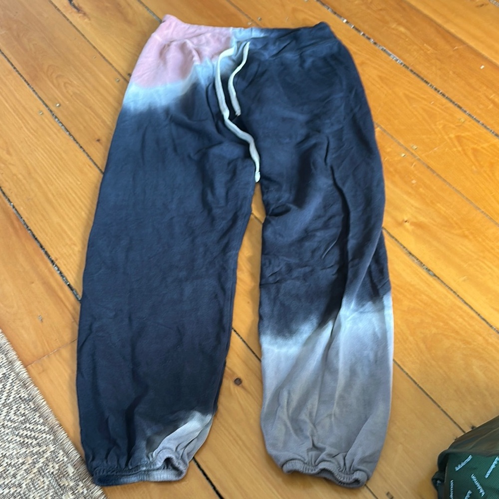 Sundry Pink & gray sweatpants